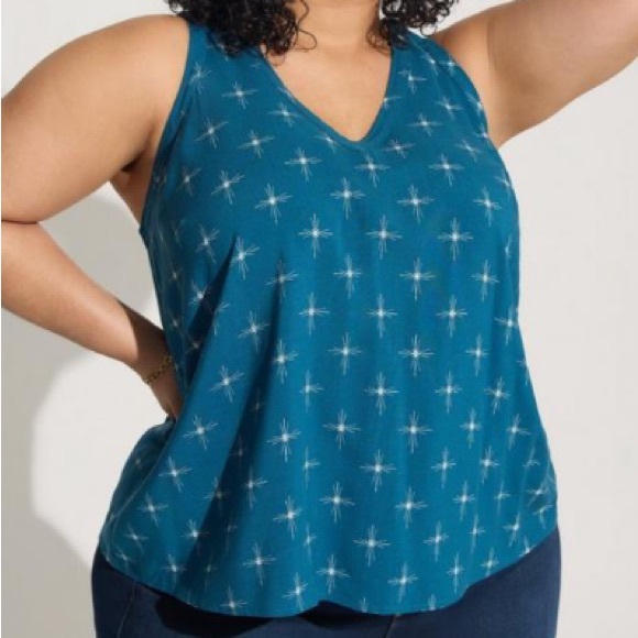 Torrid Challis Stitch Detail Blue Top 4X - Picture 2 of 3